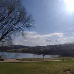 - Kluszkowce Nad Jeziorem Czorsztynskim 公寓